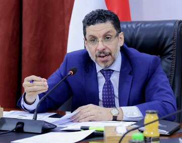 رئيس الوزراء يطلع على أوضاع المواطنين في مناطق سيطرة مليشيا الحوثي ويشدد على رفع الجاهزية