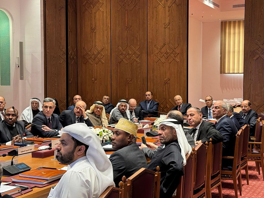 وزير الخارجية يشارك في الاجتماع الوزاري التحضيري للقمة العربية غير العادية