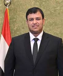 عضو مجلس القيادة الدكتور عبدالله العليمي يعزي امين العاصمة صنعاء بوفاة عمه