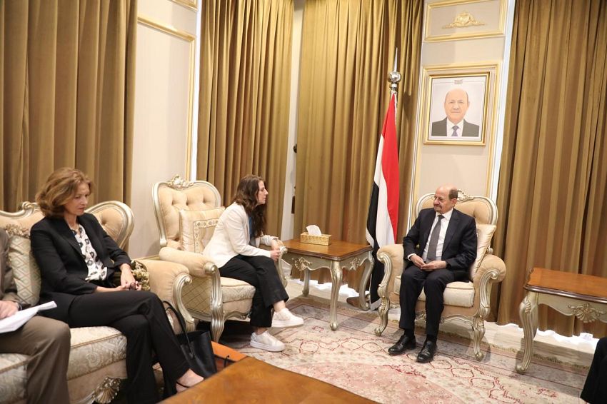 وزير الخارجية يبحث مع المبعوثة النرويجية المستجدات الوطنية والإقليمية